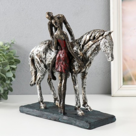 Souvenir Polystone "Kiss with a prince on a horse" under metal 25x11.2x23 cm-1