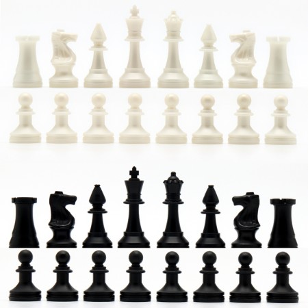 The chess figures are everyday, plastic, King H-7.2 cm, pawn 4 cm-3
