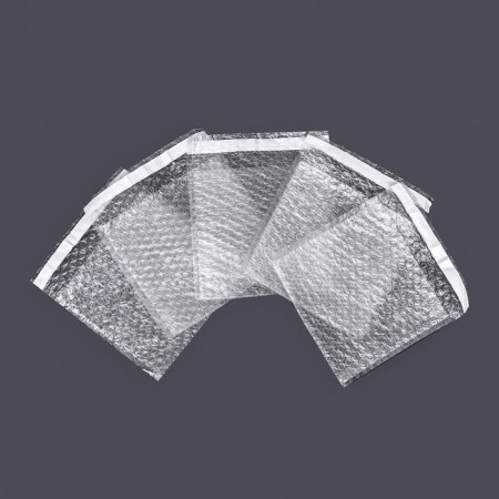 A package of runway with a valve and a glue layer, p/e, 3 layers, 18 x 16 + 5 cm, set 50 pieces-1