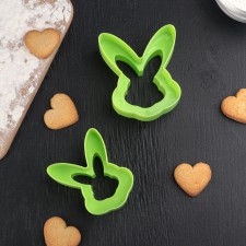 A set of forms for cutting the cookies 