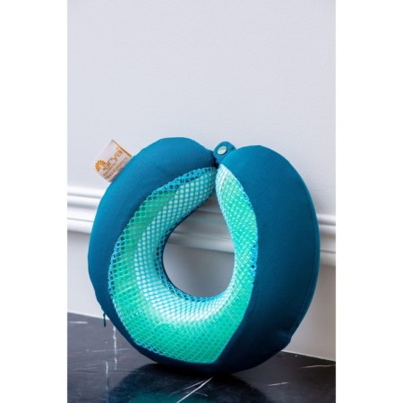 Pillow with gel insert, size 28x28x7.6 cm, green color