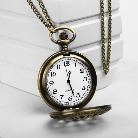 Pocket clock "Magic of numbers", quartz, 5.5 x 4.5 cm, D dial-4 cm-4