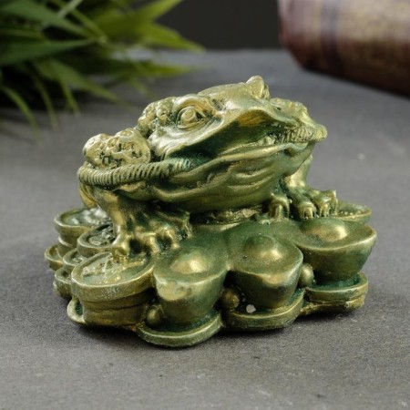 Figure "Toad on money" Green with gilding 8x8x4cm