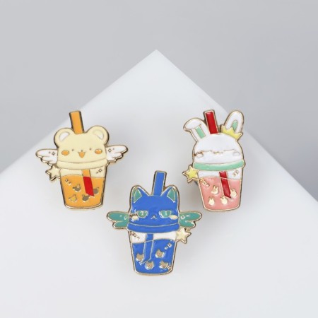 Set of badges (3 pcs.) "Cups" of animals, colored in gold-1