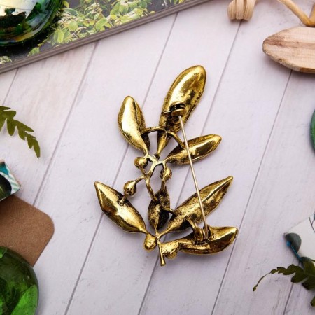 Brooch "Branch Barberis", colored in black gold-1