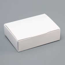 Box for 6 sweets, 13.7 x 9.85 x 3.85 cm. Confectionery packaging