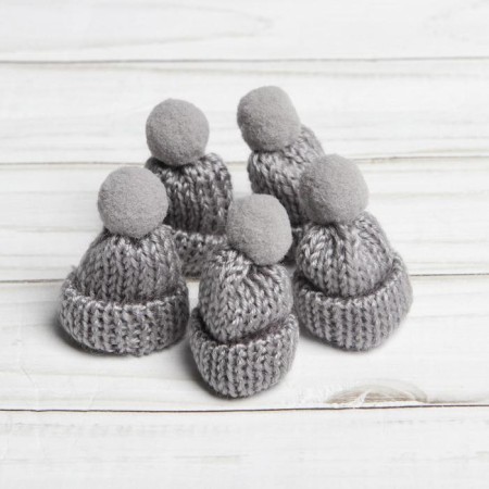 Knitted hat with pompom, set of 5 pcs., Gray color