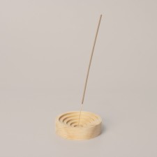A solid array of cedar, natural color, 10 x2.5 cm