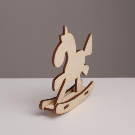 Swear "Horse", 10x10x2.1 cm-1