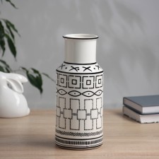 VAZA Ceramics Table 