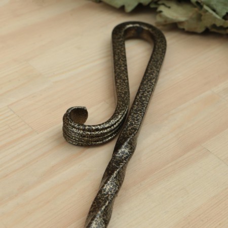 Kocherga with a forged pen-1