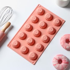 Baking uniform “Chrysanthemum”, silicone, 30 × 18 × 2 cm, 15 cells, peach color