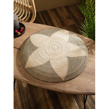 Decorative wicker rattan "Flower", 50x50x5 cm, gray-1