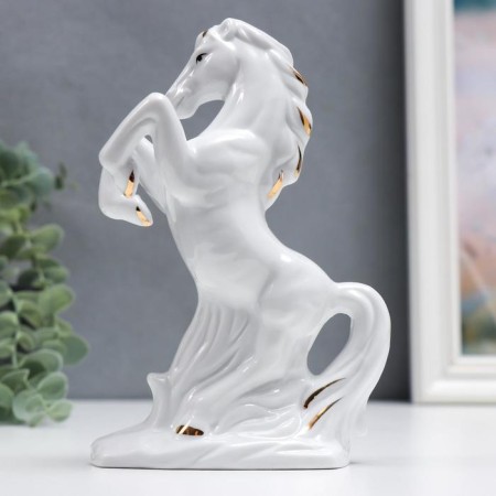 Souvenir Ceramics "Snowthrough Horse on Hids" with gold 16.5 cm-2