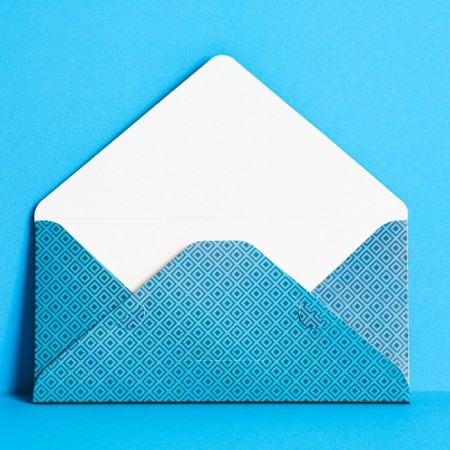 An envelope for money with a wooden element "Happy Birthday!" Auto-1