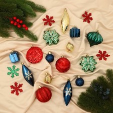 Set of jewelry plastic 43 pcs 