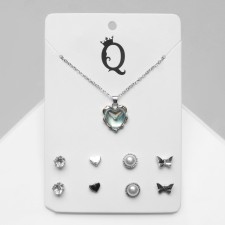 Headset 5 items: earrings (4 pairs), the pendant 