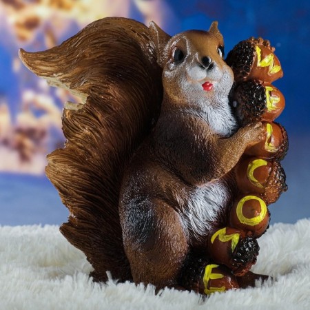 Garden figure "Squirrel with nuts" 25x25x11cm-3