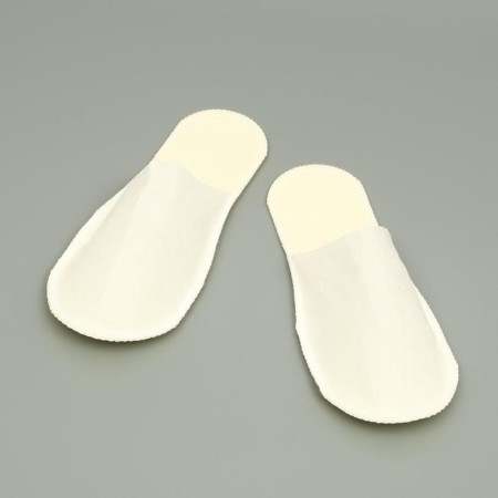 Disposable slippers, Light standard, milk / white, with a closed cape, 42 p.-2