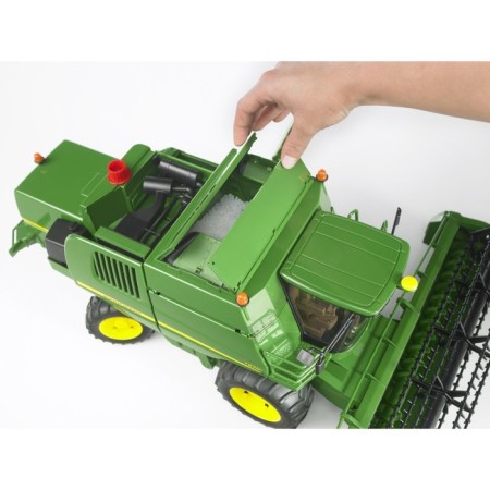 John Deere T670i combine-7