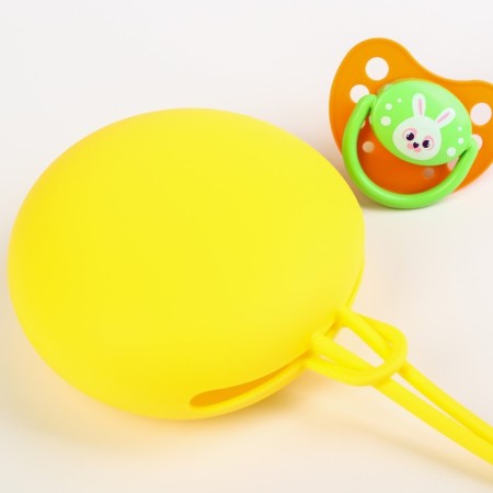 A container for storing and sterilizing children's nipples and dummy, silicone, yellow color-3