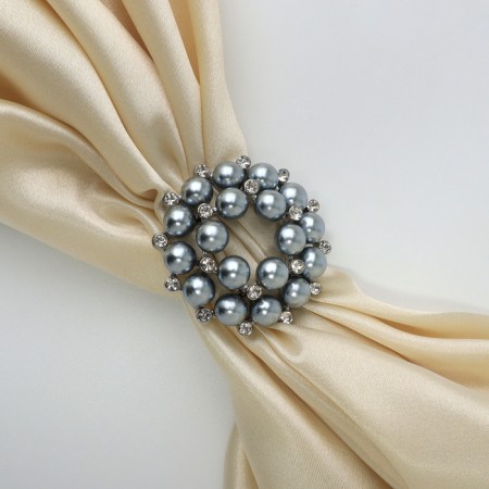 Pearl clip for the scarf, the color is gray in silver-2