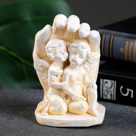 Figure "Angels in the palm" of gilding, 10x6x5cm