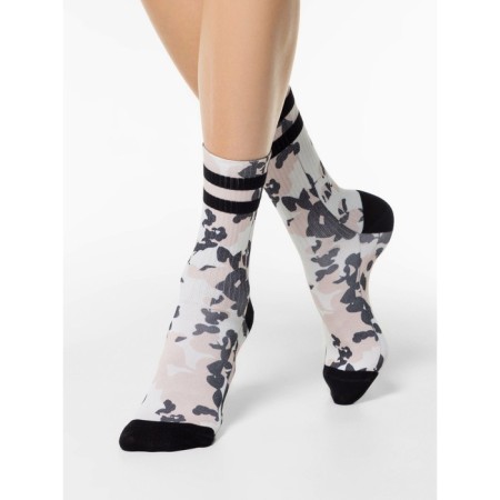 Extended women's socks with CONTE ELEGANT FANTASY FLOWERS, size 23-25, beige color