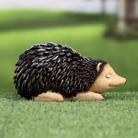 Garden figure "Hedgehog is heating" 18x10x10cm-3