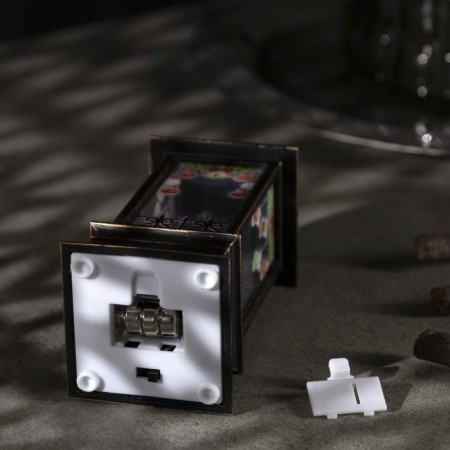LED figure "fireplace with socks" 5.5 × 13 × 5.5 cm, plastic, batteries AG13x3, glow warm white-2