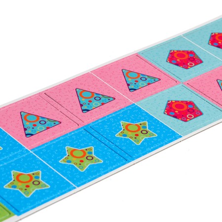 The board game "Domino. Bright figures ", 28 cards, from 2 players, 3+-2