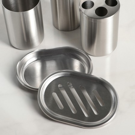 A set of bathroom accessories, 4 items (dispenser, soap dish, 2 glasses)-2