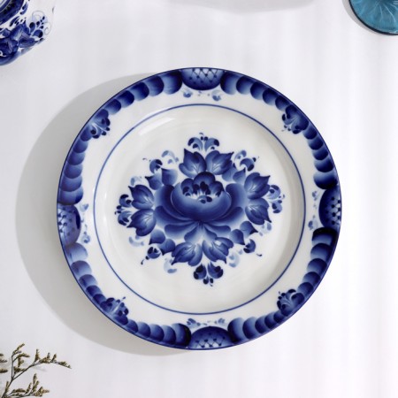 Plate "flowers", flat, d = 24 cm, h = 2 cm, gzhel-2