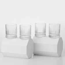 A set of glass glasses 