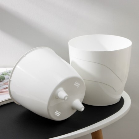 Kashpo for flowers with an insert "Grace", 2.8 liters, white color-2