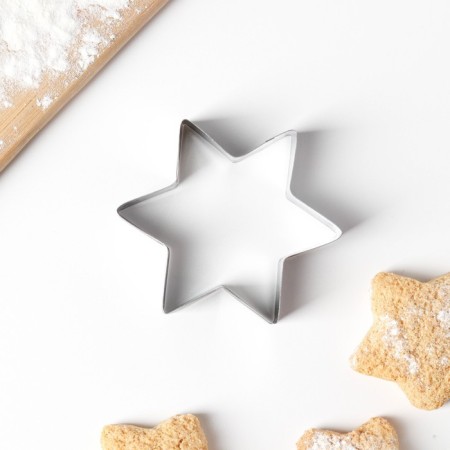 Cutting form "Star", 6 × 6 × 2 cm, chrome color