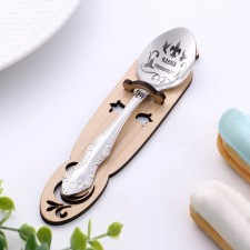 A spoon is registered, tea, with an engraving 