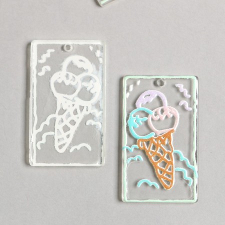 Decor for the work of the acrylic "Contour. Cream Cream Horn" 4x2.4 cm