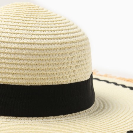 Women's Hat Minaku, central mall, river 58-4
