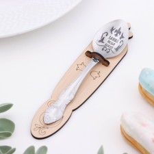 A spoon is registered, tea, with an engraving 