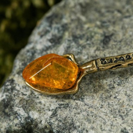 Koshellevka souvenir "Lapatus Euro", Brass, Amber-1
