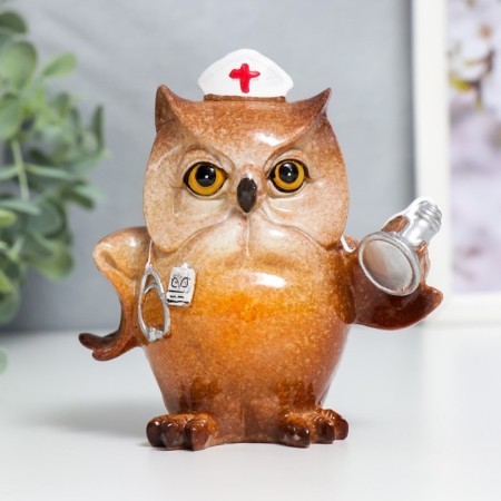 Souvenir Polystone Lac "Filin - Medical Worker" 10.2x5.7x9.7 cm