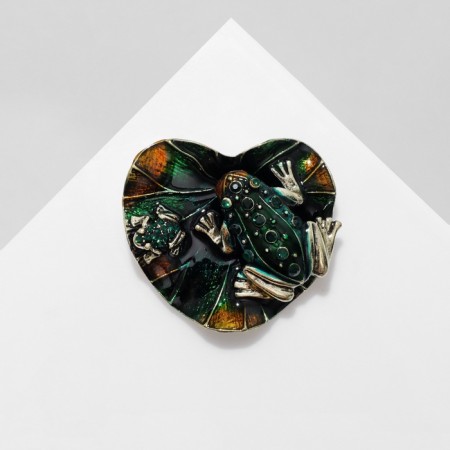 Brooch "Frog" with a frog, colored in black bronze-2