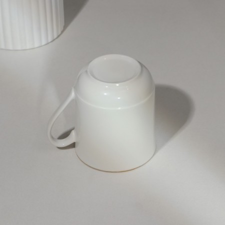 Porcelain mug "Golden Line", 340 ml, white color-1