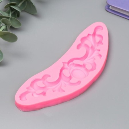 Mold Silicon "Pattern - Medallion Corner" 1x4.1x12.8 cm-1