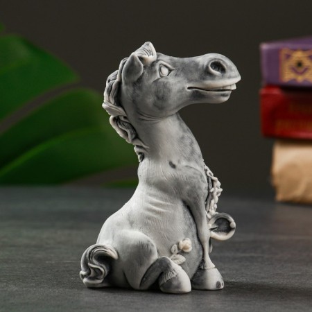 Сувенир "Конь с букетом" 11,5см-2