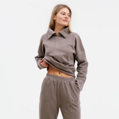 Women's suit (sweater/pants), beige color, size 44