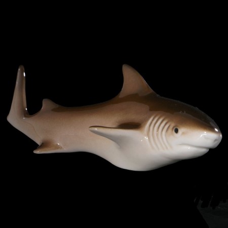 Surveillae "Shark", small, 14 × 6 × 3 cm, handmade, porcelain