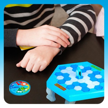The board game for the logic "Save the Penguin", 2-4 players, 3+-5