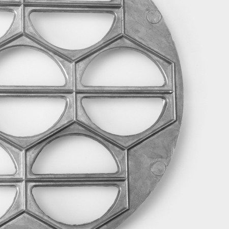 Varennitsa, cell 7.5 × 4 cm, aluminum-1